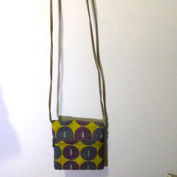 Maruca handmade crossbody fabric purse - Picture 4 of 4